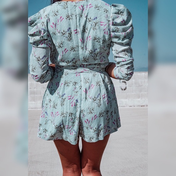 Floral Ruffle Coachella Romper - Picture 5 of 10